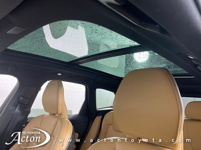 2022 Volvo XC60 B5 Inscription