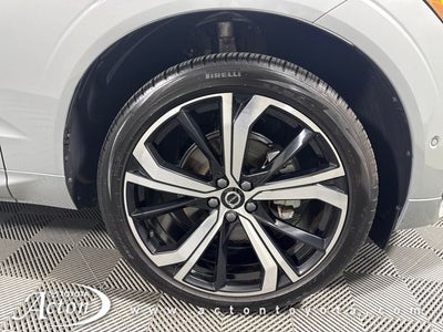 2025 Volvo XC60 B5 Ultra