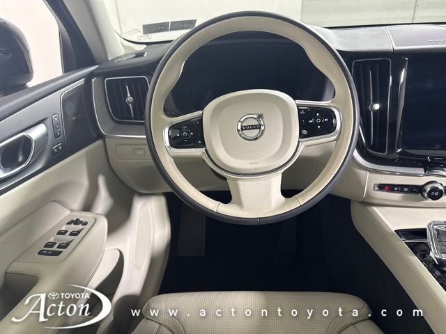 2025 Volvo XC60 B5 Ultra