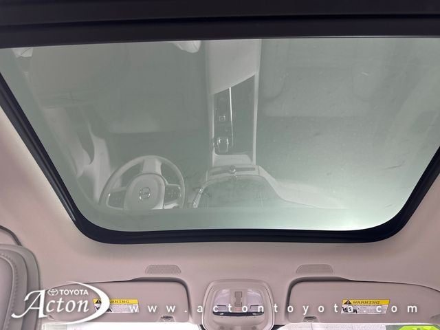 2025 Volvo XC60 B5 Ultra