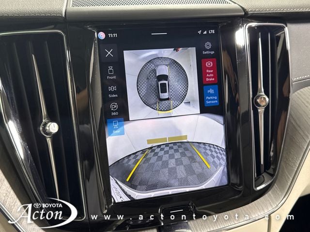 2025 Volvo XC60 B5 Ultra