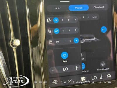 2025 Volvo XC60 B5 Ultra