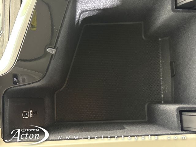 2025 Volvo XC60 B5 Ultra